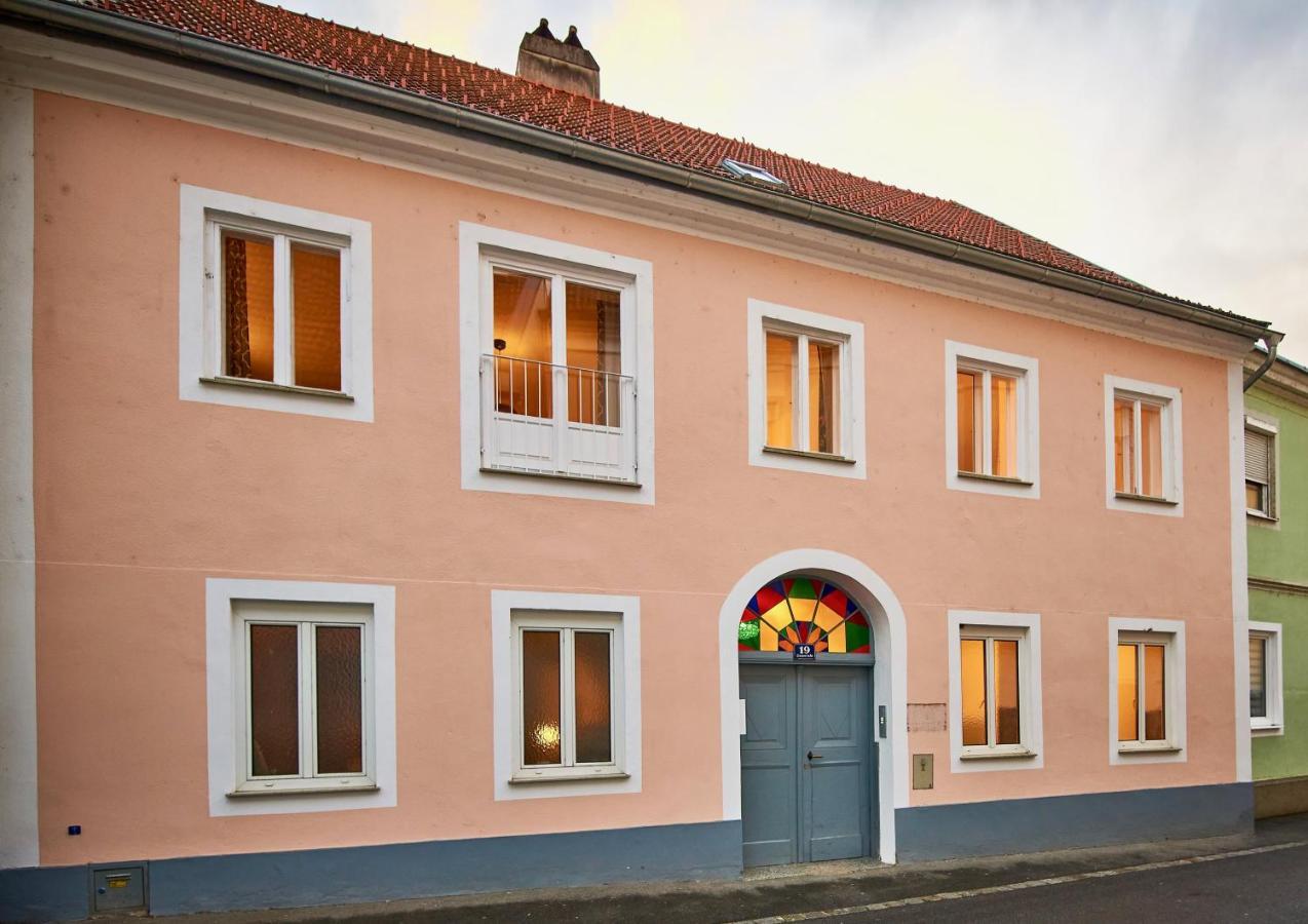 Altstadt Apartments Melk Mit Sauna Bagian luar foto