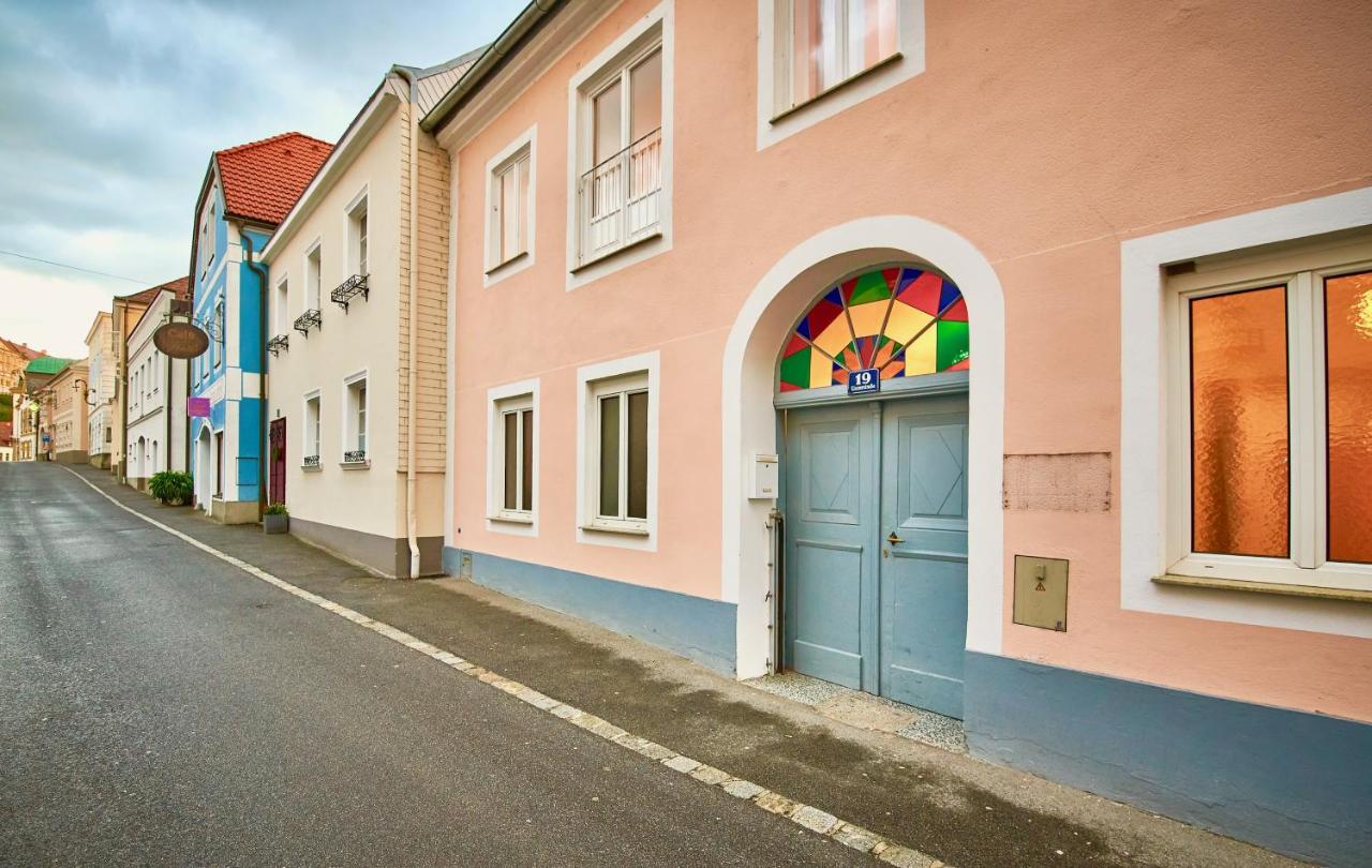 Altstadt Apartments Melk Mit Sauna Bagian luar foto