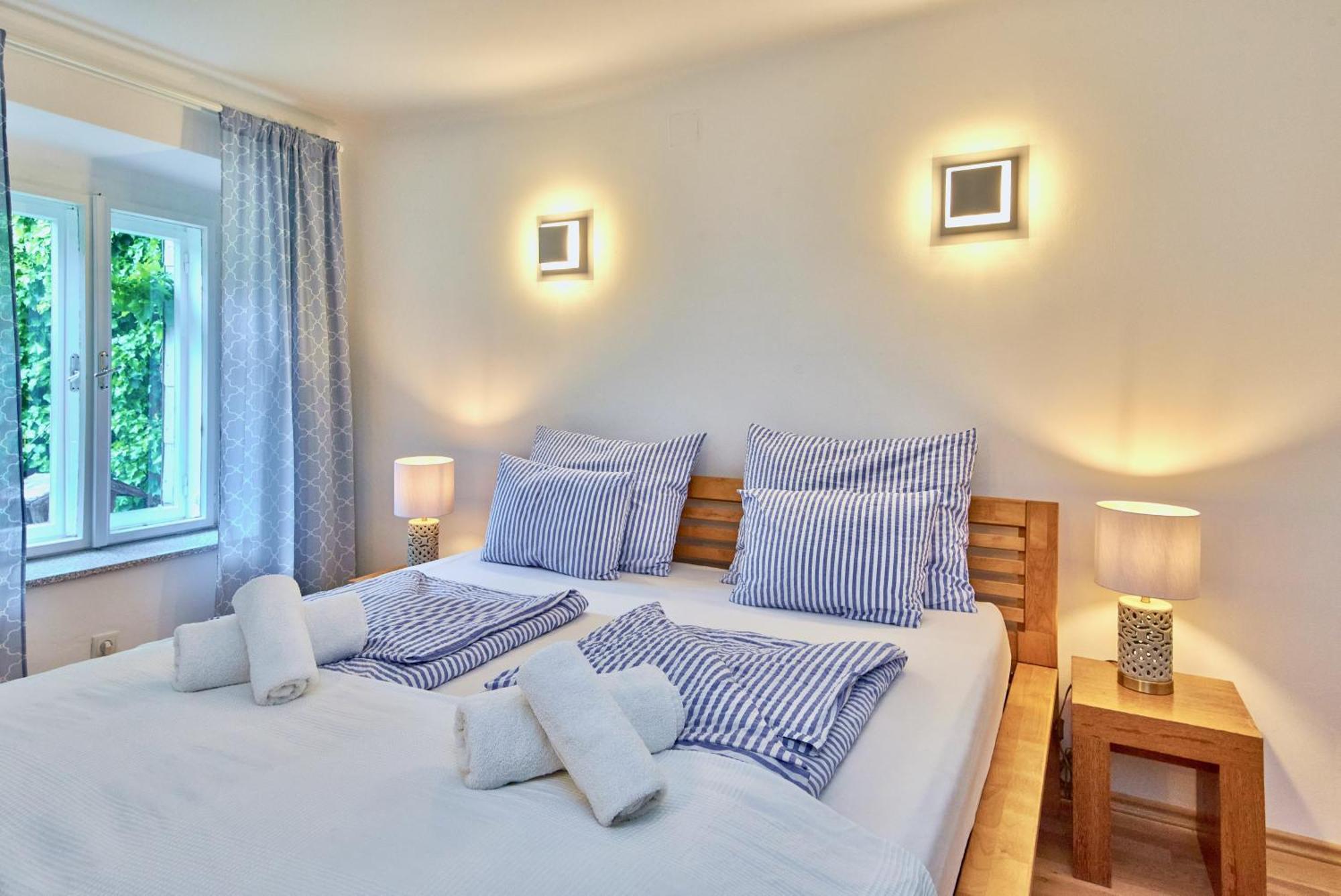 Altstadt Apartments Melk Mit Sauna Ruang foto